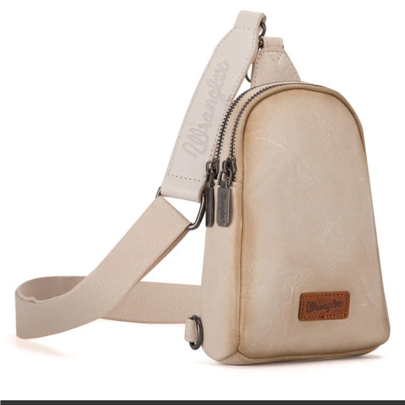 Wrangler sling bag NWT - Picture 1 of 8